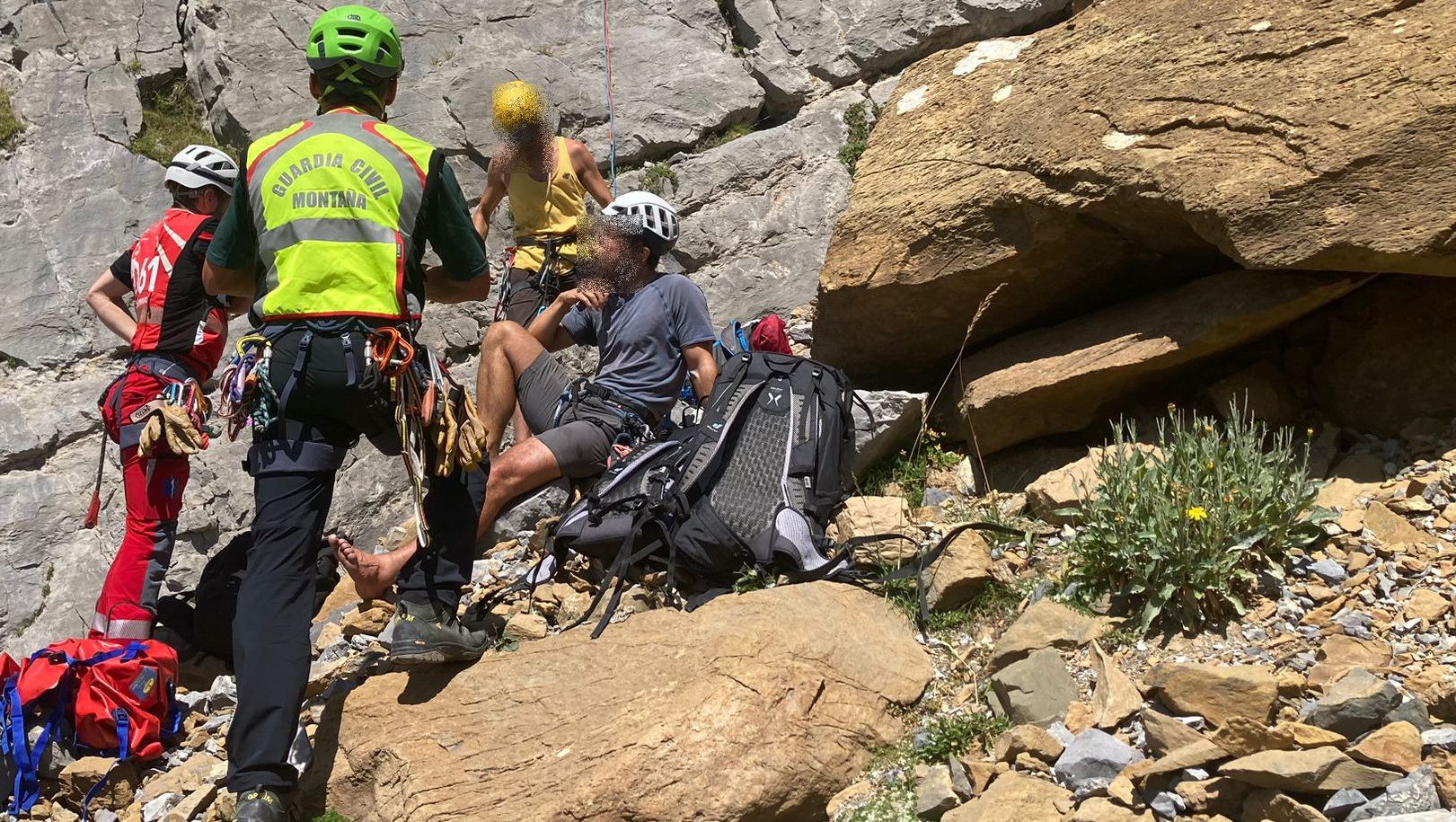 La Guardia civil rescata a un escalador en el Aspe y a una mujer con ...